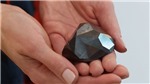 Đấu gi&#225; vi&#234;n kim cương đen lớn nhất thế giới
