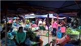 Độc đ&#225;o chợ phi&#234;n Đồng Văn
