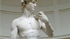 Tượng David của Michelangelo c&#243; nguy cơ đổ sụp