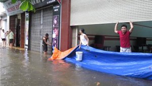 Nam Định cũng bất ngờ ngập s&#226;u sau cơn mưa lớn