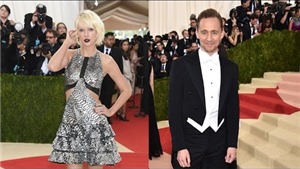 &#39;Loki&#39; Tom Hiddleston kể chuyện &#39;bị&#39; Taylor Swift rủ r&#234; nhảy nh&#243;t tại Met Gala 2016