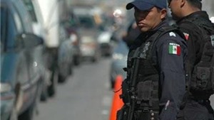 Xả s&#250;ng tại Mexico, 6 người thiệt mạng 
