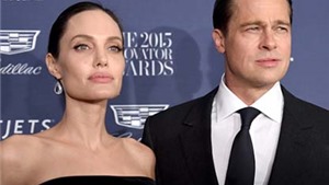 Rộ tin đồn Brad Pitt ly h&#244;n Angelina Jolie để trở về b&#234;n... &#39;m&#225;ng lợn sứt&#39;