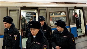 Sau vụ đ&#225;nh bom t&#224;u điện St Petersburg, 2 cảnh s&#225;t Nga bị giết hại