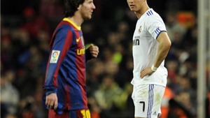 Ronaldo đối mặt Messi - tập... n!: Lại vẫn chờ c&#225;c anh th&#244;i!