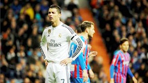 Cristiano Ronaldo giận dữ chửi CĐV Real Madrid v&#236; bị la &#243;