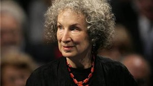 Margaret Atwood l&#224; th&#224;nh vi&#234;n danh dự của Viện H&#224;n L&#226;m Văn học &amp; Nghệ thuật Mỹ   