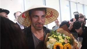 Del Piero rạng rỡ c&#249;ng n&#243;n l&#225; Việt Nam