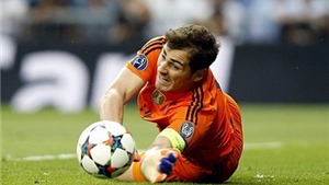 Iker Casillas muốn rời Real Madrid tới Porto