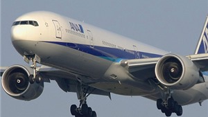 Boeing 777 hạ c&#225;nh khẩn cấp ở Nhật Bản v&#236; động cơ &#39;tỏa hơi n&#243;ng&#39; bất thường