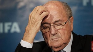 Sepp Blatter bị nghi ngờ d&#237;nh l&#237;u đến vụ nhận hối lộ 100 triệu USD