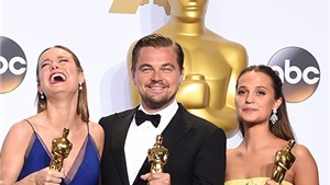 Oscar 2016: Leonardo DiCaprio v&#224; Inarritu chiến thắng, nhưng The Revenant để thua Spotlight