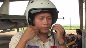 VIDEO: Thi thể phi c&#244;ng Su-30MK2 Trần Quang Khải đ&#227; về đến đất liền