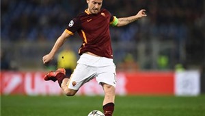 VIDEO: Totti kiến tạo SI&#202;U ĐẲNG trong trận Roma thắng Crotone 4-0