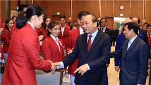 Thủ tướng Nguyễn Xu&#226;n Ph&#250;c gặp mặt HLV, VĐV đạt th&#224;nh t&#237;ch cao tại SEA Games 30