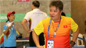 Chuy&#234;n gia của đội tuyển bơi quốc gia dự Olympic Tokyo tử vong khi c&#225;ch ly 