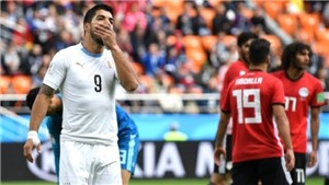 Ai Cập 0-1 Uruguay: &#39;Luis Suarez b&#233;o, chậm chạp, xử l&#237; t&#249;, ch&#226;n gỗ. May chưa cắn ai&#39;