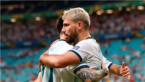 Qatar 0-2 Argentina: Gi&#224;nh quyền v&#224;o tứ kết trong ng&#224;y Messi im lặng