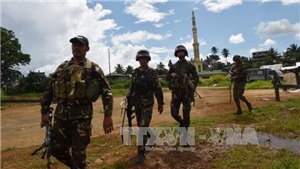 Phiến qu&#226;n Marawi d&#249;ng chiến thuật &#39;lạ&#39; thảm s&#225;t người v&#244; tội