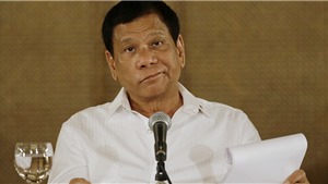 Tổng thống Philippines cho ph&#233;p &#39;chống cự l&#224; bắn&#39;