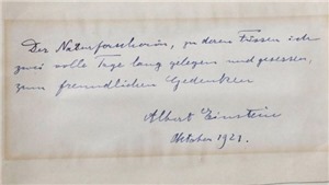 Bức thư của thi&#234;n t&#224;i A. Einstein được b&#225;n hơn 100.000 USD