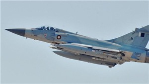 Chiến đấu cơ Qatar bay qu&#225; gần g&#226;y nguy hiểm cho m&#225;y bay thương mại của UAE?