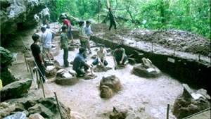 Ph&#225;t hiện một số hang động tiền sử ở huyện Chi&#234;m H&#243;a, Tuy&#234;n Quang