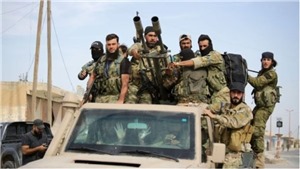Qu&#226;n đội Mỹ tiếp tục r&#250;t khỏi căn cứ ở miền Bắc Syria