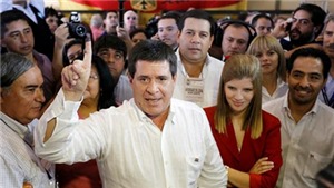 T&#242;a &#225;n Brazil kiến nghị bắt giữ cựu Tổng thống Paraguay