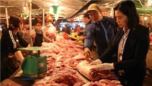 C&#226;n đối nguồn cung thịt lợn nhằm b&#236;nh ổn thị trường Tết 2020