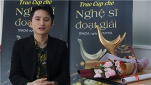 Phan Mạnh Quỳnh: &#39;Giải Cống hiến l&#224; kim chỉ nam sự nghiệp của t&#244;i&#39;