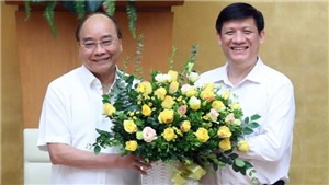 Trao Quyết định bổ nhiệm &#244;ng Nguyễn Thanh Long l&#224;m B&#237; thư Ban c&#225;n sự Đảng, Quyền Bộ trưởng Bộ Y tế