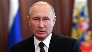 Tổng thống V.Putin: Nga phải bảo vệ chủ quyền ch&#237;nh trị v&#224; độc lập kinh tế