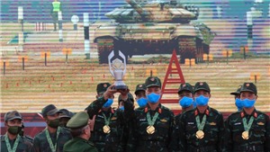 Vỡ &#242;a cảm x&#250;c Xe tăng h&#224;nh tiến Việt Nam tại Army Games 2020
