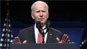 Tổng thống Joe Biden k&#234;u gọi người di cư ngừng đến Mỹ