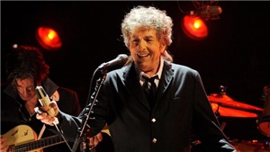 &#39;Blowin’ In The Wind&#39; của Bob Dylan: Ca kh&#250;c &#39;do thời đại gọi ra&#39;