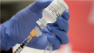 Cuộc đua vaccine ph&#242;ng ung thư c&#244;ng nghệ mRNA giống vaccine Covid-19 của Pfizer