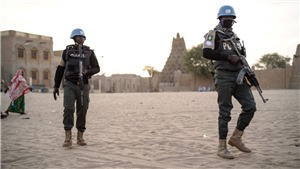 Hơn 130 thường d&#226;n thiệt mạng trong c&#225;c vụ tấn c&#244;ng khủng bố tại Mali