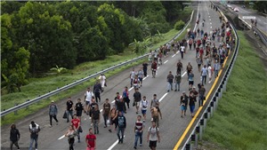 Mexico ph&#225;t hiện hơn 200 người di cư trong một nh&#224; kho