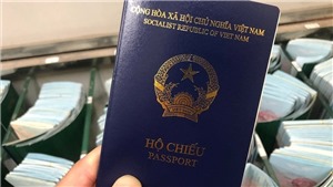 Cục Quản l&#253; xuất nhập cảnh th&#244;ng tin về mẫu hộ chiếu mới