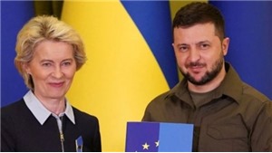 Ukraine cam kết đ&#225;p ứng c&#225;c y&#234;u cầu gia nhập EU