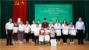 Trao Học bổng Th&#226;m T&#226;m cho học sinh c&#243; ho&#224;n cảnh kh&#243; khăn tại tỉnh Cao Bằng