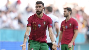Bồ Đ&#224;o Nha mất c&#226;n bằng v&#236; Bruno Fernandes