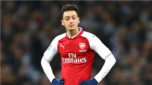 Mesut Ozil rời Arsenal: Sự ra đi của biểu tượng “sai lầm” ở Emirates
