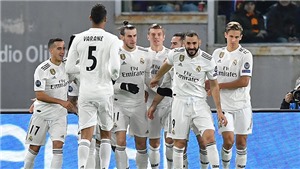 Real Madrid nhận &#39;m&#243;n qu&#224;&#39; từ Rome
