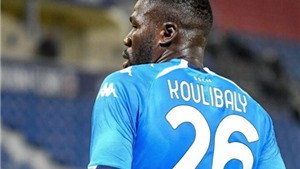 Chelsea: 3 số &#225;o khả dĩ cho Koulibaly khi gia nhập The Blues