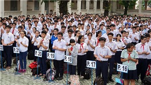 Hơn 72.000 học sinh TP. Hồ Ch&#237; Minh bước v&#224;o &#39;cuộc đua&#39; lớp 10