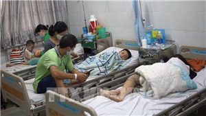 Vụ nghi ngộ độc thực phẩm tại một trường tiểu học ở Th&#224;nh phố Hồ Ch&#237; Minh: Th&#234;m nhiều học sinh nhập viện cấp cứu ​