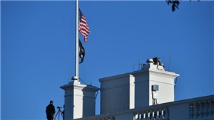 Mỹ treo cờ rủ tưởng nhớ cựu Ngoại trưởng Colin Powell