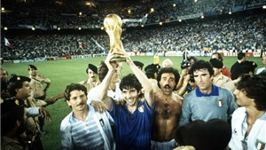 Paolo Rossi - Cả cuộc đời nằm trong chiếc cup v&#244; địch thế giới 1982